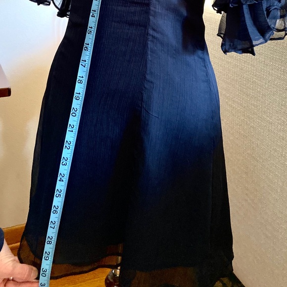 Beautiful navy cocktail dress. - Picture 3 of 8